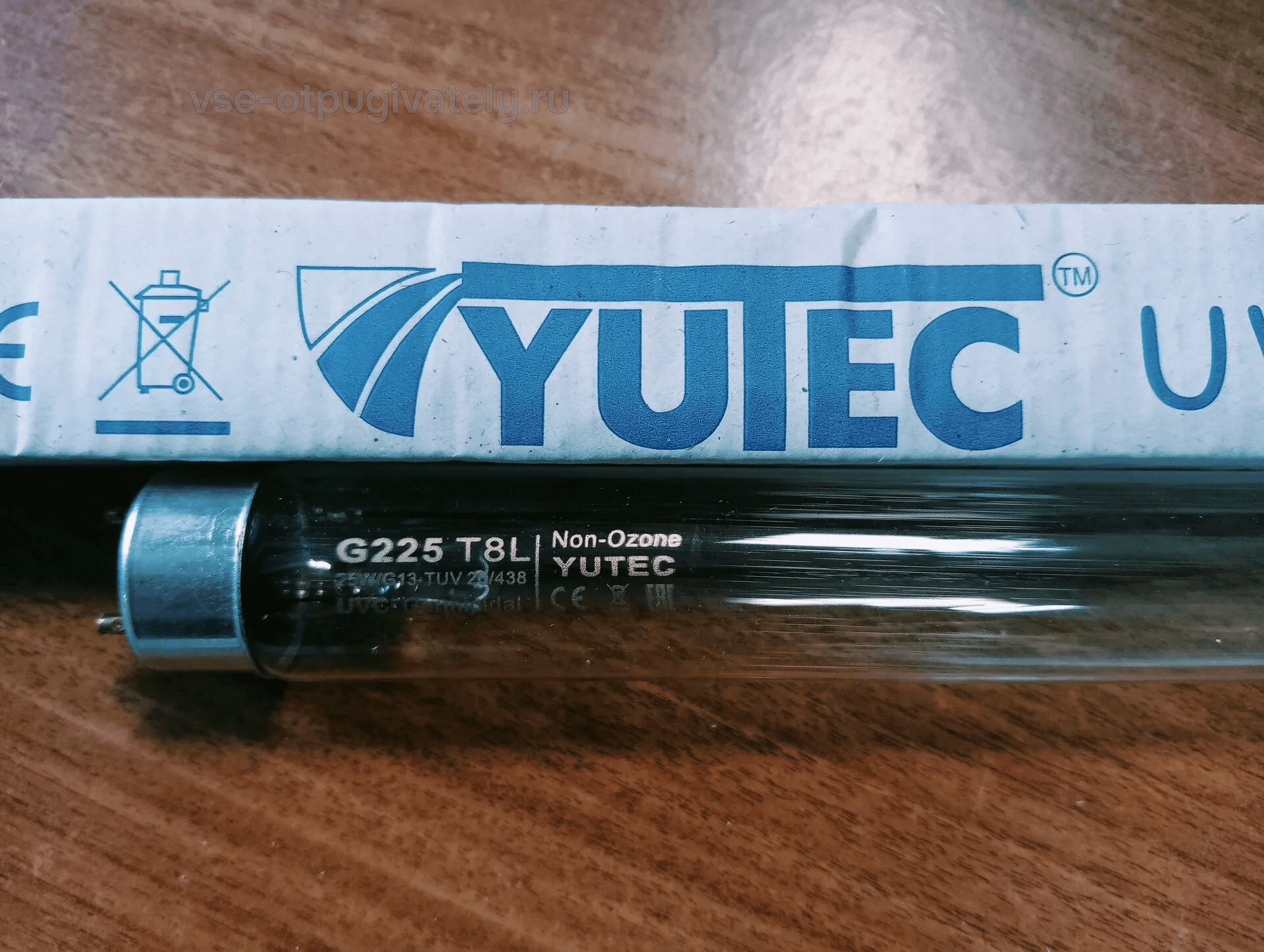 Бактерицидная лампа YUTEC G225, 25 Вт, T8, цоколь G13 — лампа с маркировкой