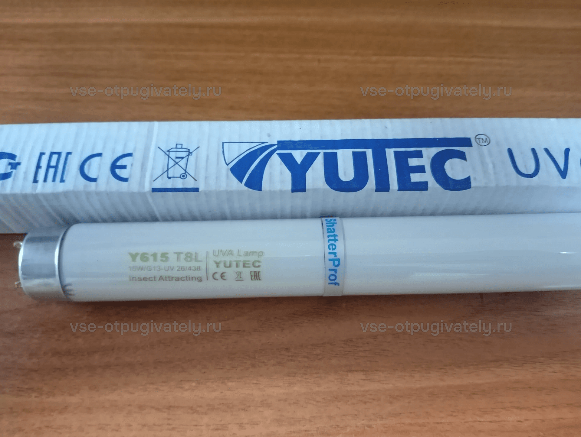 Безосколочная инсектицидная лампа YUTEC Y615 S'Prof, 15 Вт, T8, цоколь G13 — лампа в безосколочном исполнении с маркировкой