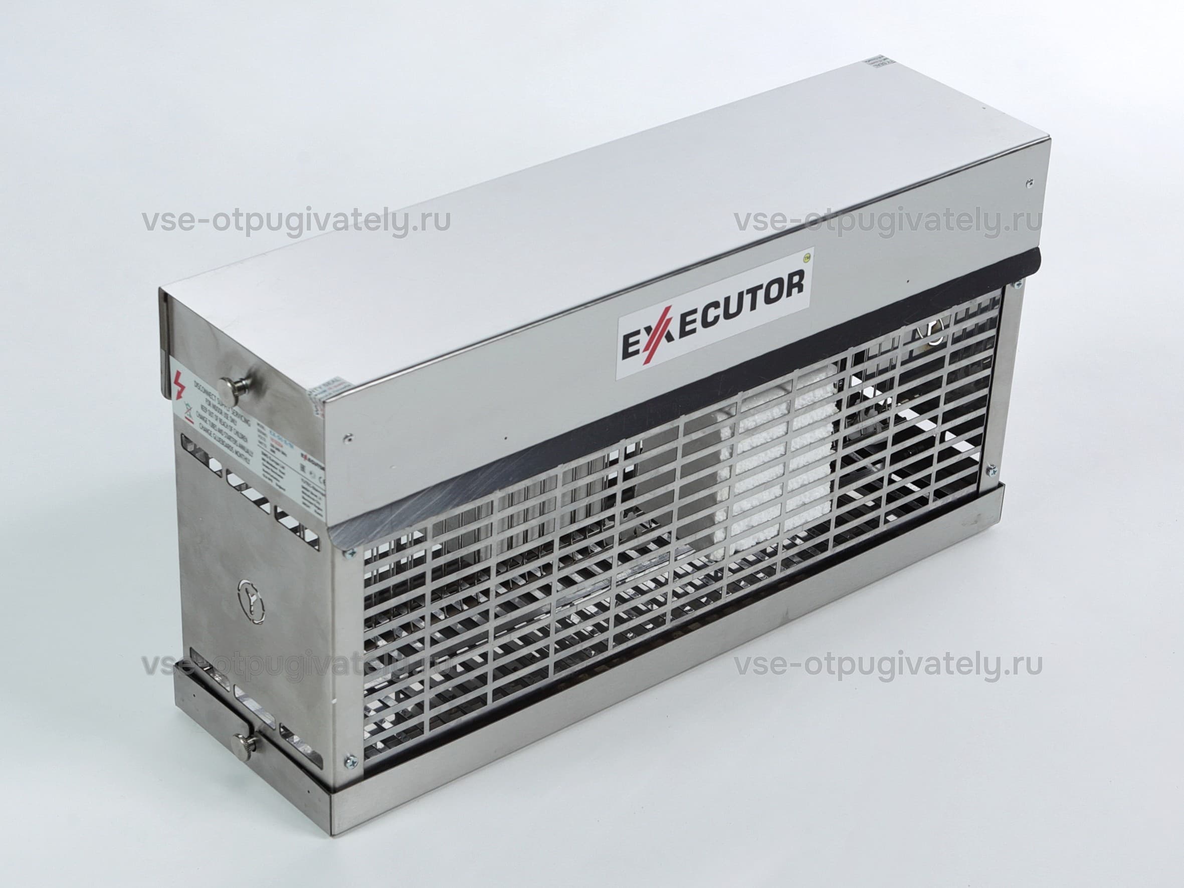 Уничтожитель летающих насекомых с высоковольтной сеткой и LED-лампами YUTEC Executor EX-30 LED Zn IP54 — общий вид