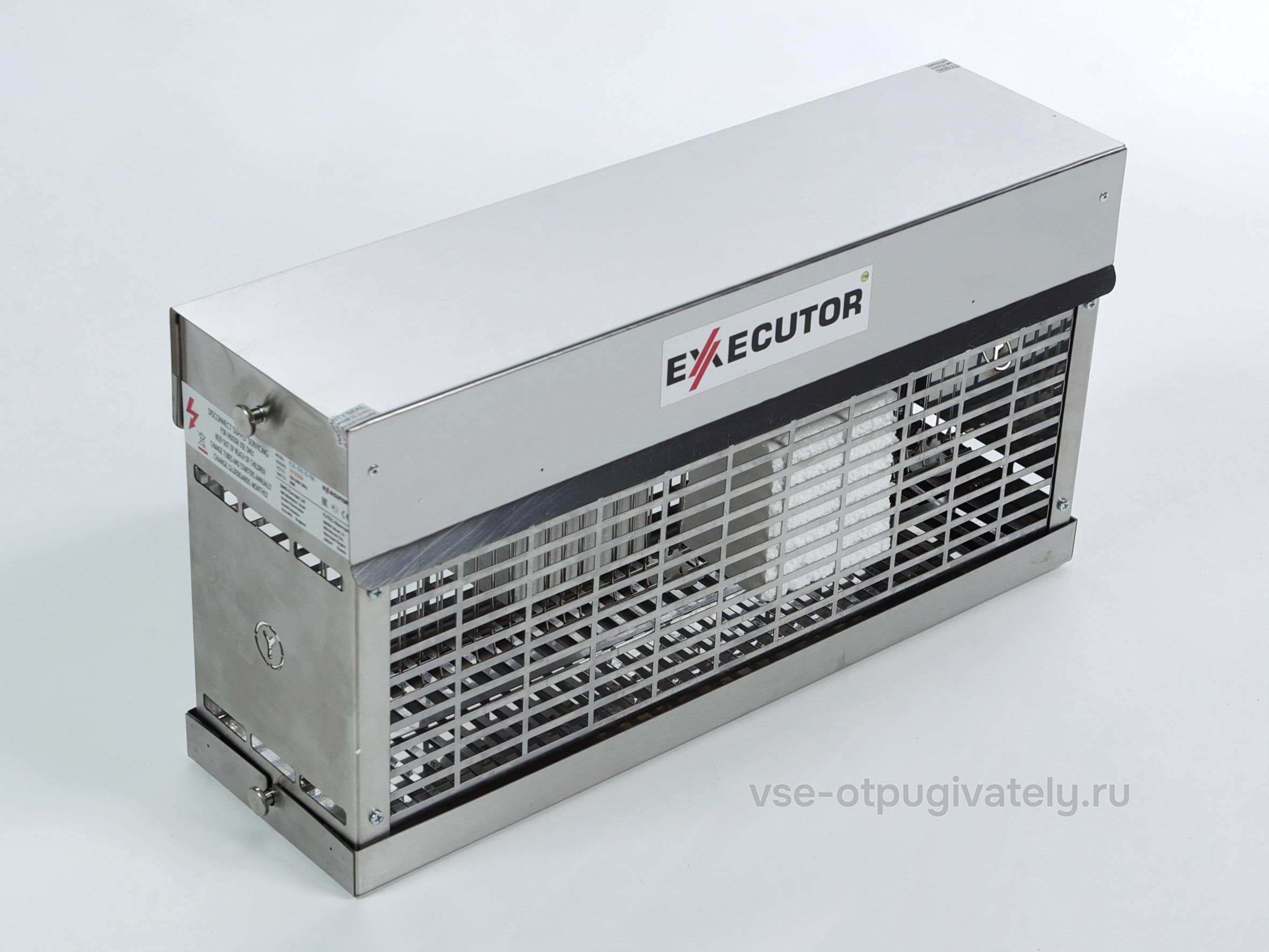 Уничтожитель летающих насекомых с высоковольтной сеткой и LED-лампами YUTEC Executor EX-30 LED Zn — общий вид