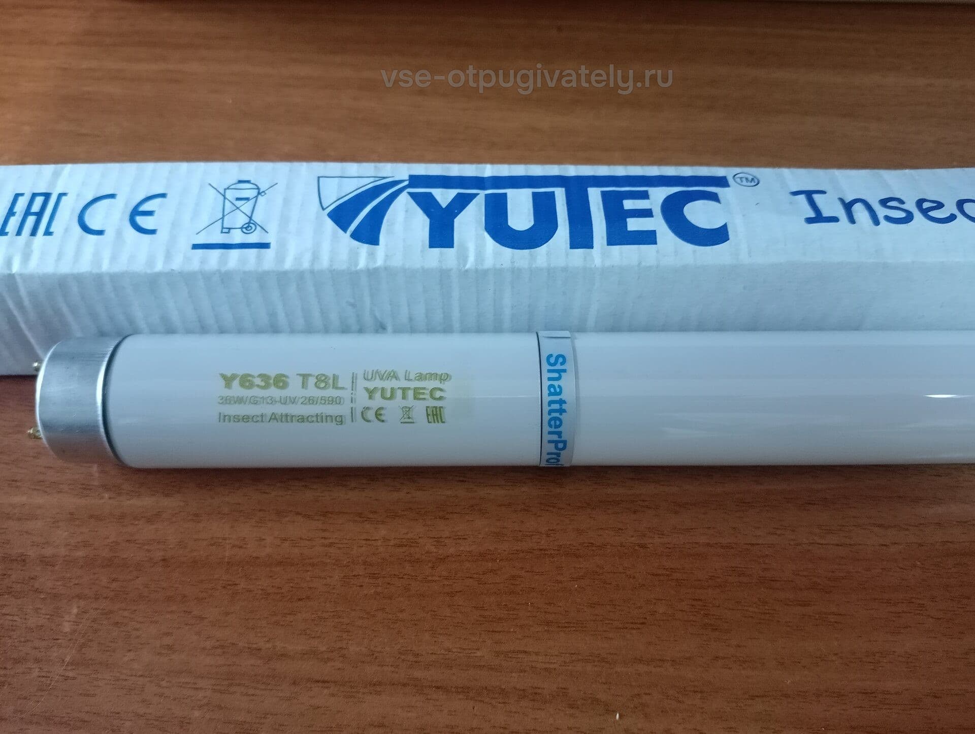 Безосколочная инсектицидная лампа YUTEC Y636 S'Prof, 36 Вт, T8, цоколь G13 — лампа в безосколочном исполнении с маркировкой