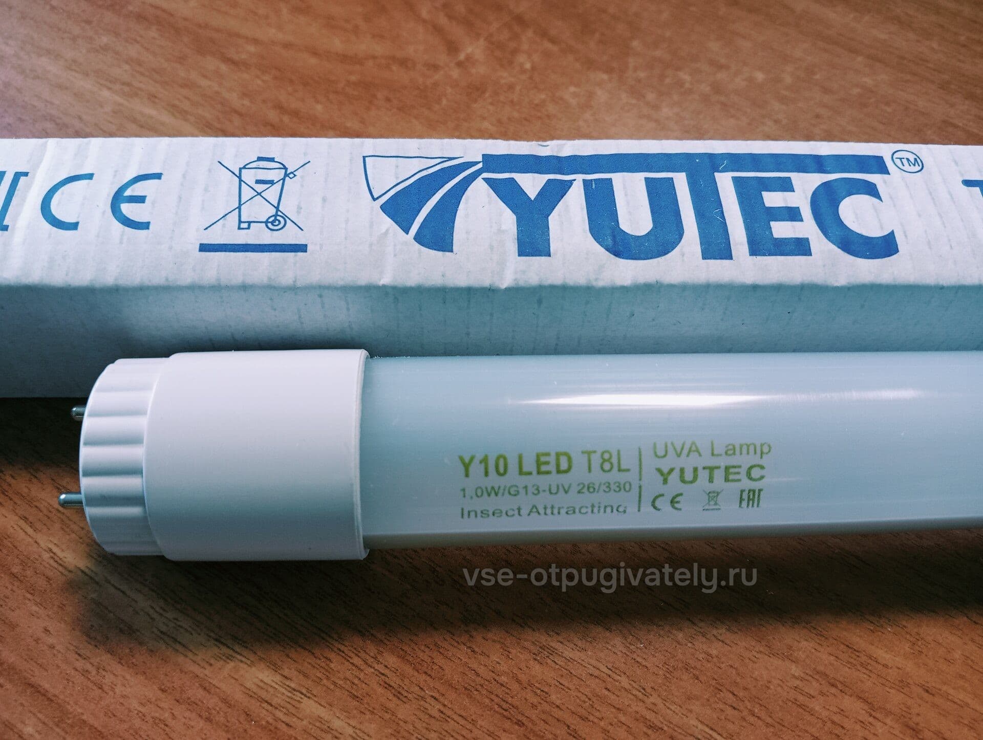 Светодиодная инсектицидная лампа YUTEC Y10 LED, T8, цоколь G13 — лампа с маркировкой